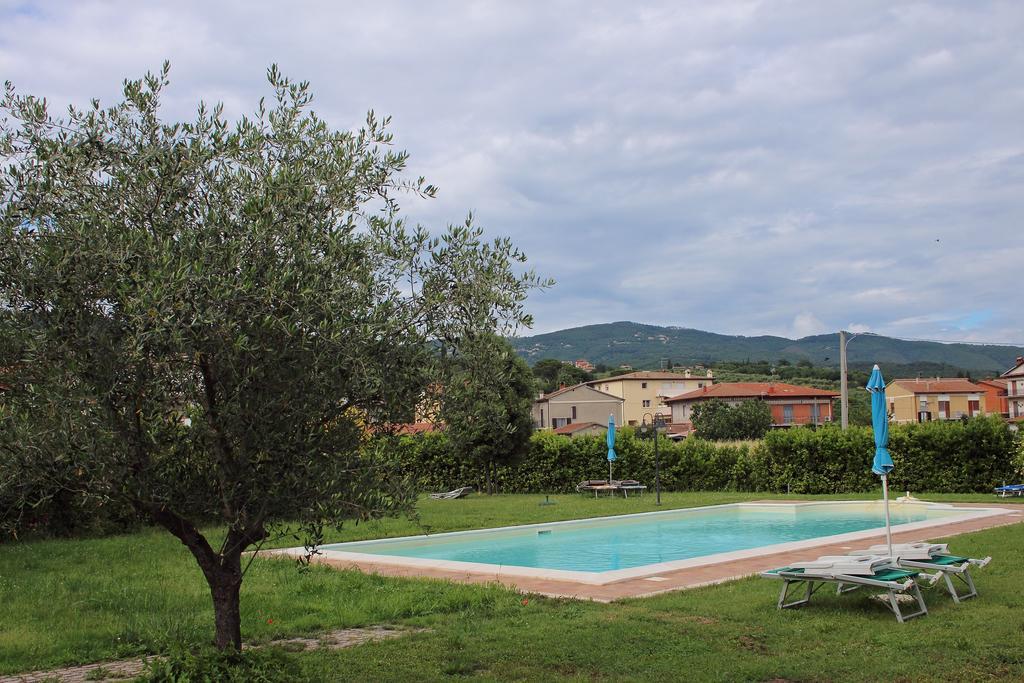 Appartamento Vacanze Magnolia E Glicine ตัวโร ซุล ตราซิเมโน ภายนอก รูปภาพ