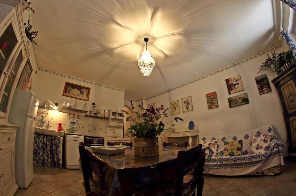 Appartamento Vacanze Magnolia E Glicine ตัวโร ซุล ตราซิเมโน ภายนอก รูปภาพ