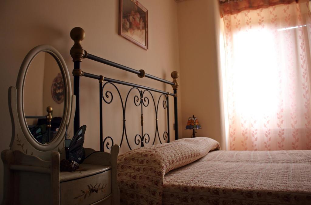 Appartamento Vacanze Magnolia E Glicine ตัวโร ซุล ตราซิเมโน ภายนอก รูปภาพ
