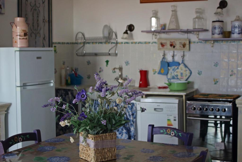 Appartamento Vacanze Magnolia E Glicine ตัวโร ซุล ตราซิเมโน ภายนอก รูปภาพ