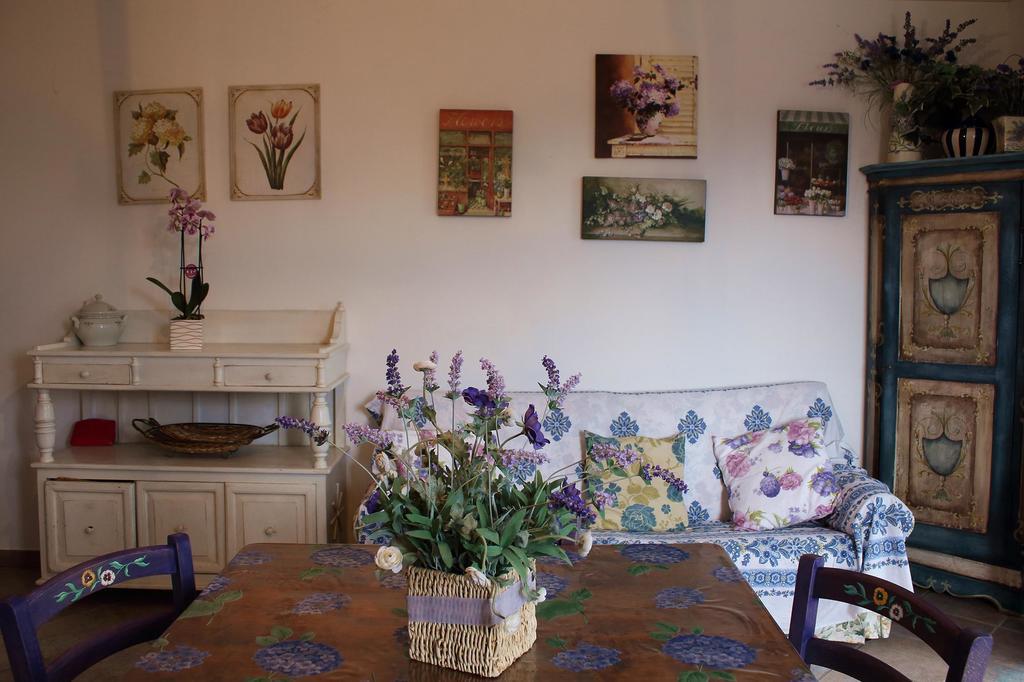 Appartamento Vacanze Magnolia E Glicine ตัวโร ซุล ตราซิเมโน ภายนอก รูปภาพ